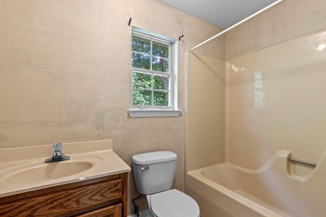 2414 W Wind Drive, Soddy Daisy, TN 37379
