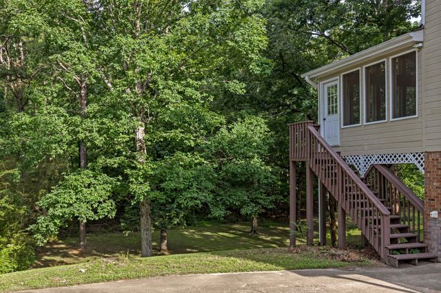 2414 W Wind Drive, Soddy Daisy, TN 37379