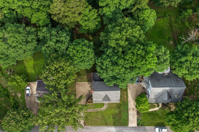 2414 W Wind Drive, Soddy Daisy, TN 37379