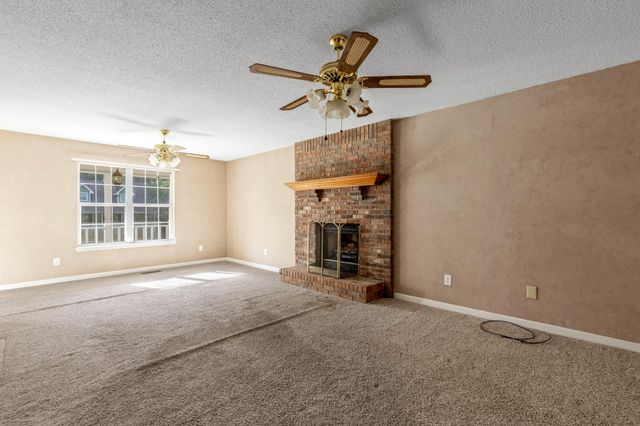 2414 W Wind Drive, Soddy Daisy, TN 37379
