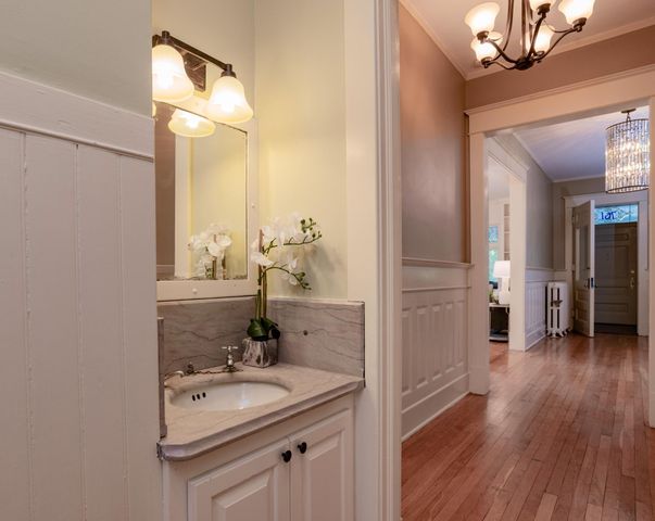 761 Lincoln Avenue, Saint Paul, MN 55105
