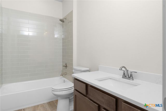 1029 Tabernacle Street, Seguin, TX 78155