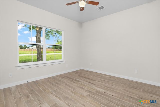1029 Tabernacle Street, Seguin, TX 78155