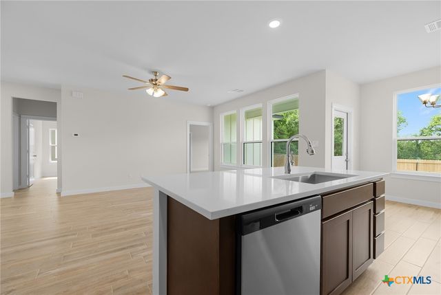 1029 Tabernacle Street, Seguin, TX 78155