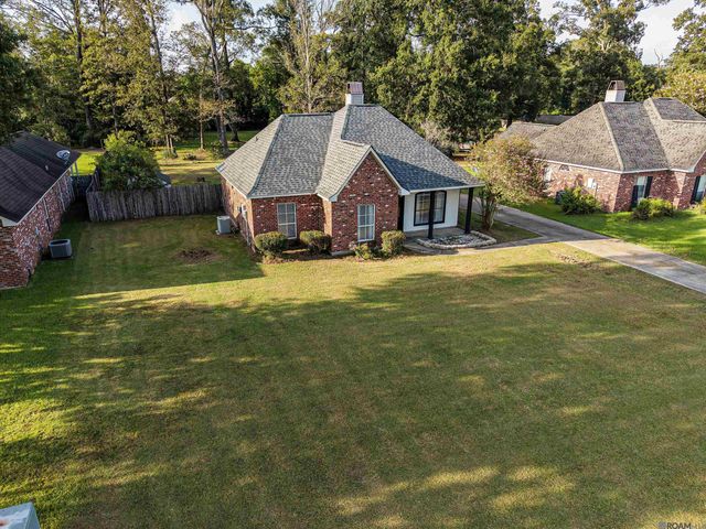 10225 Carter Hills Ave, Denham Springs, LA 70726