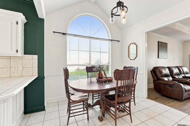 10225 Carter Hills Ave, Denham Springs, LA 70726