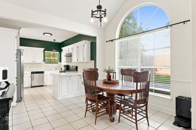 10225 Carter Hills Ave, Denham Springs, LA 70726