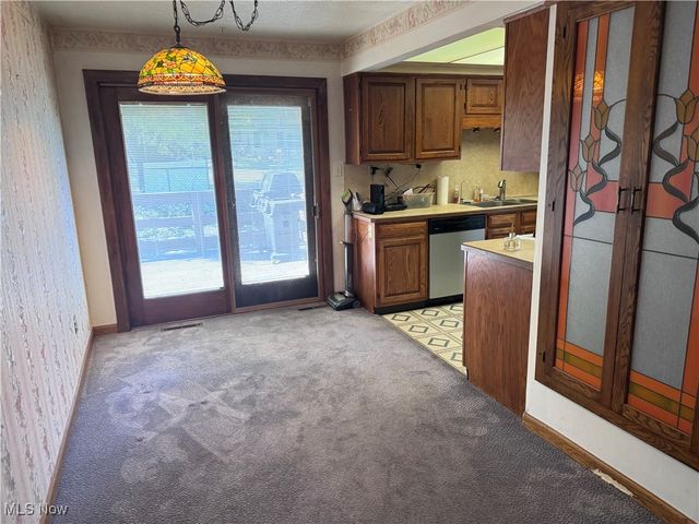 1025 Timothy Lane, Cleveland, OH 44109