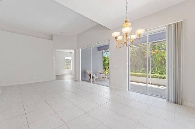 1327 NW Mossy Oak Way, Jensen Beach, FL 34957