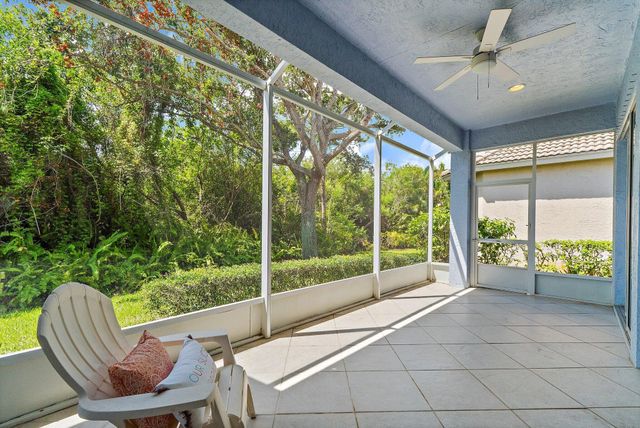 1327 NW Mossy Oak Way, Jensen Beach, FL 34957