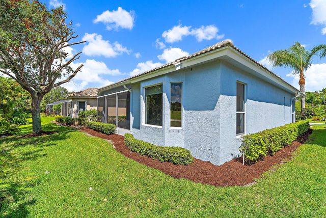 1327 NW Mossy Oak Way, Jensen Beach, FL 34957