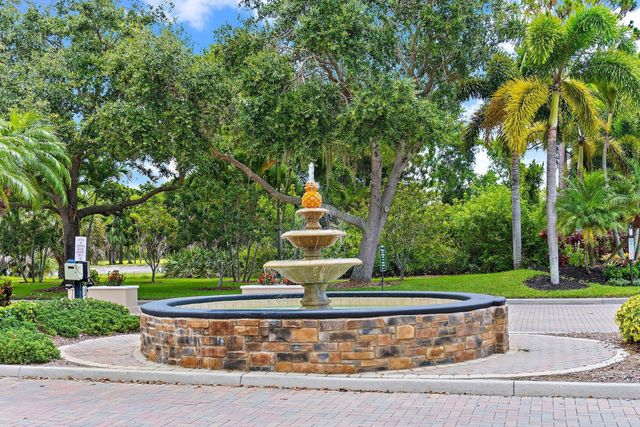 1327 NW Mossy Oak Way, Jensen Beach, FL 34957