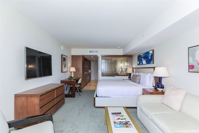 2139 Kuhio Avenue 1103, Honolulu, HI 96815