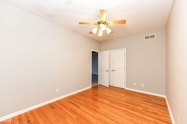 9532 Pinecreek Drive, Indianapolis, IN 46256