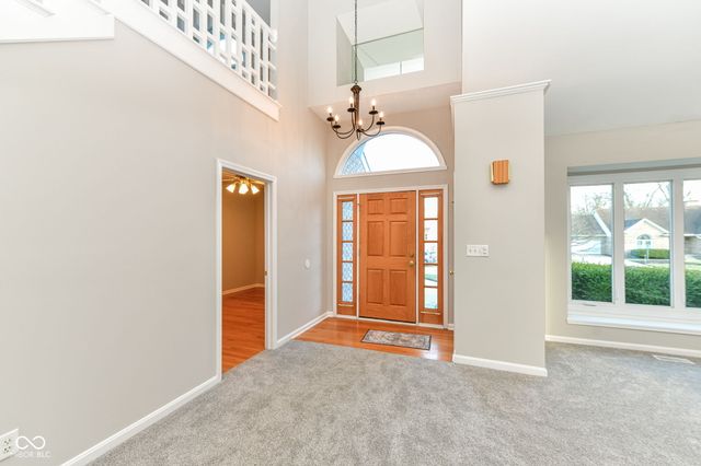 9532 Pinecreek Drive, Indianapolis, IN 46256