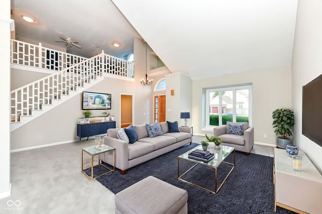 9532 Pinecreek Drive, Indianapolis, IN 46256