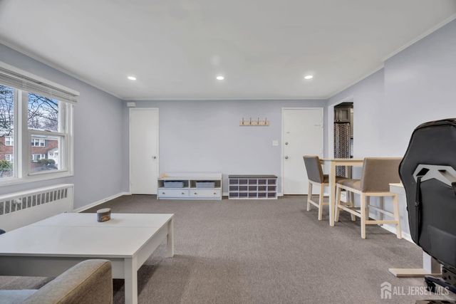 29-B Garfield Park, Edison, NJ 08837