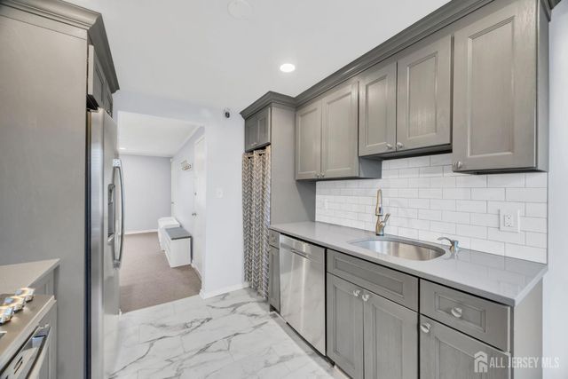 29-B Garfield Park, Edison, NJ 08837