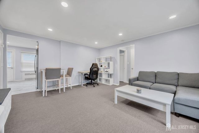 29-B Garfield Park, Edison, NJ 08837