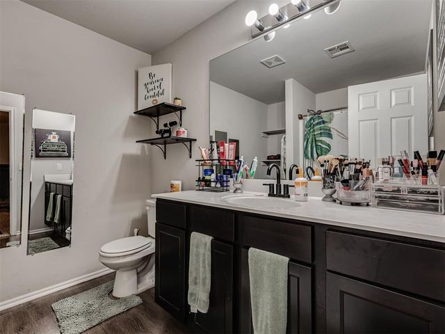 9604 Kindsey Avenue, Oklahoma City, OK 73160