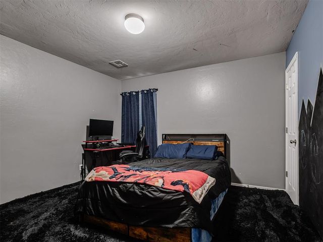 9604 Kindsey Avenue, Oklahoma City, OK 73160