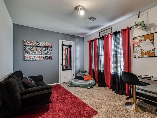 9604 Kindsey Avenue, Oklahoma City, OK 73160