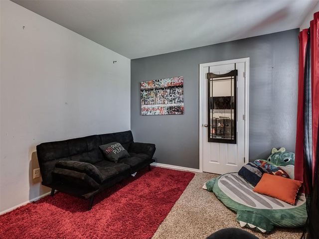 9604 Kindsey Avenue, Oklahoma City, OK 73160