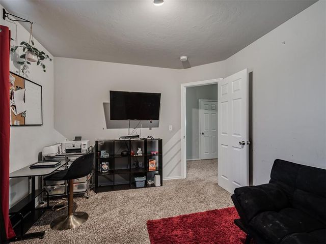 9604 Kindsey Avenue, Oklahoma City, OK 73160