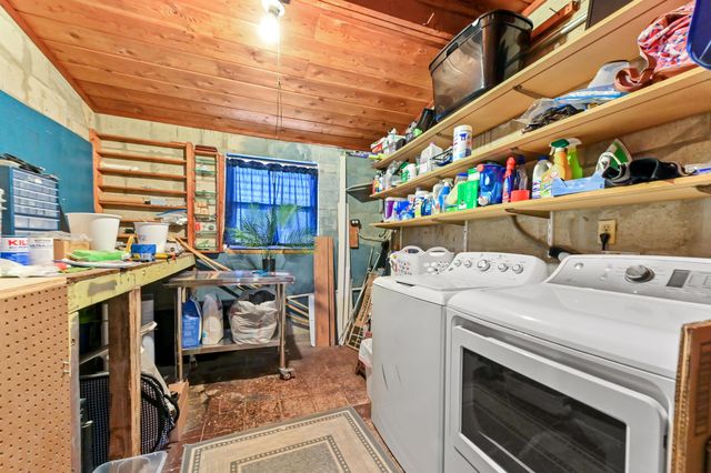 5709 SE Indigo Avenue, Stuart, FL 34997