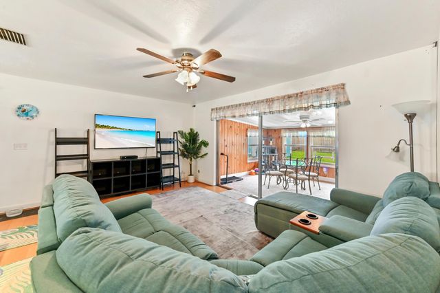 5709 SE Indigo Avenue, Stuart, FL 34997