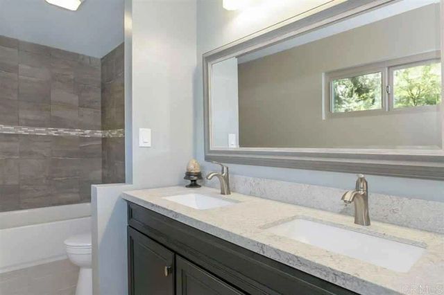 5210 Caminito Apartado, San Diego, CA 92108