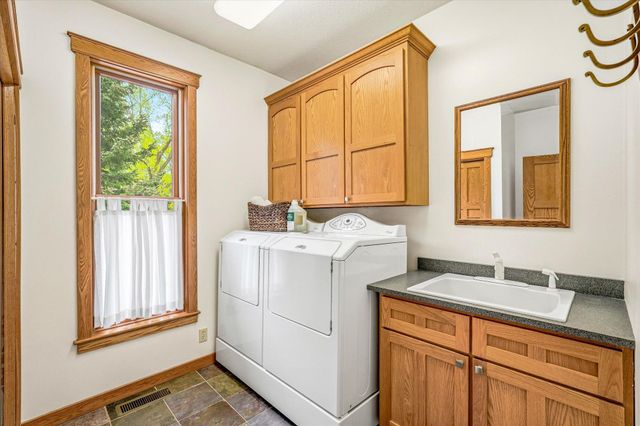 1101 Maple Drive, Hudson, WI 54016