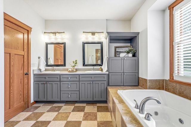 1101 Maple Drive, Hudson, WI 54016