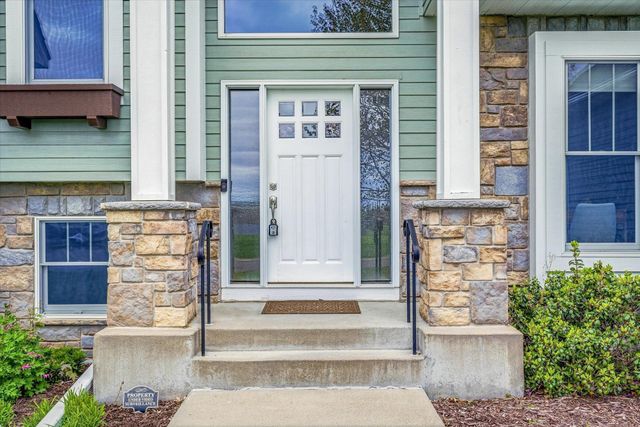 1101 Maple Drive, Hudson, WI 54016