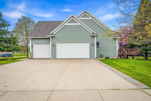 1101 Maple Drive, Hudson, WI 54016