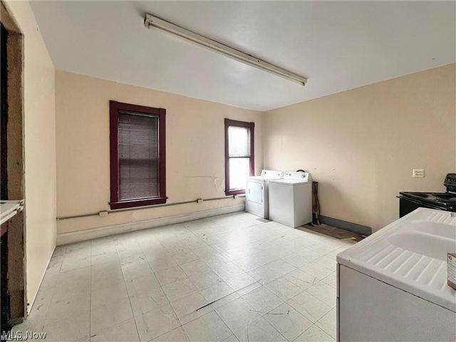 830 Main Street, Follansbee, WV 26037