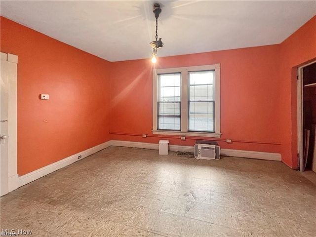 830 Main Street, Follansbee, WV 26037