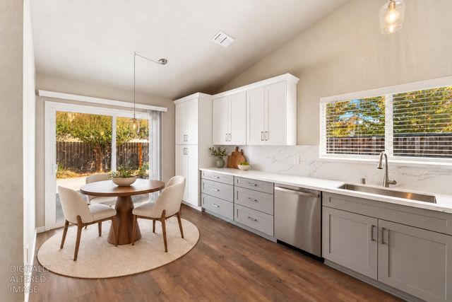2799 Summerfield Dr, West Sacramento, CA 95691