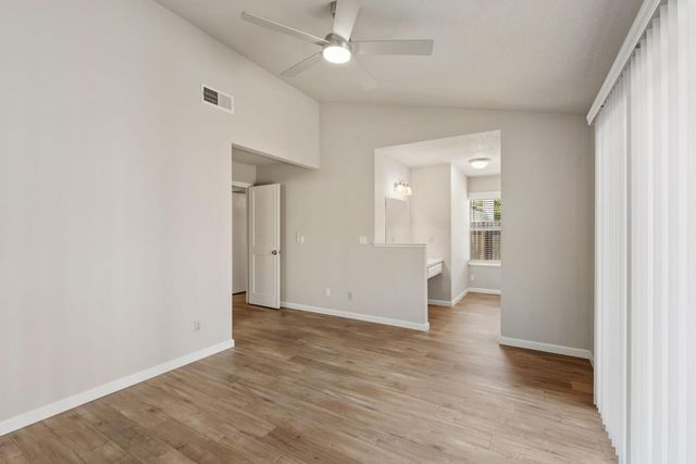2799 Summerfield Dr, West Sacramento, CA 95691
