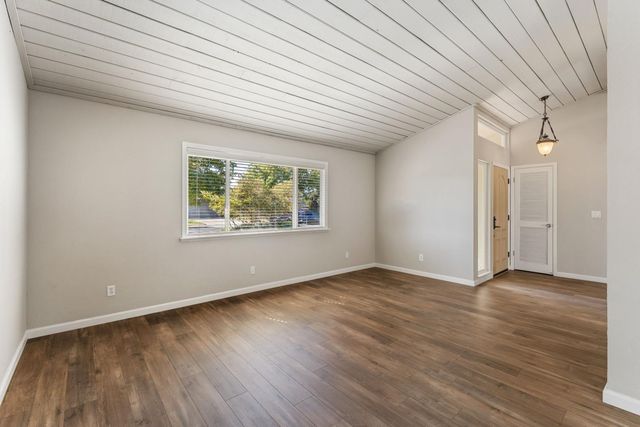 2799 Summerfield Dr, West Sacramento, CA 95691