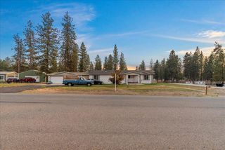 6399 Lakeview Dr, Nine Mile Falls, WA 99026
