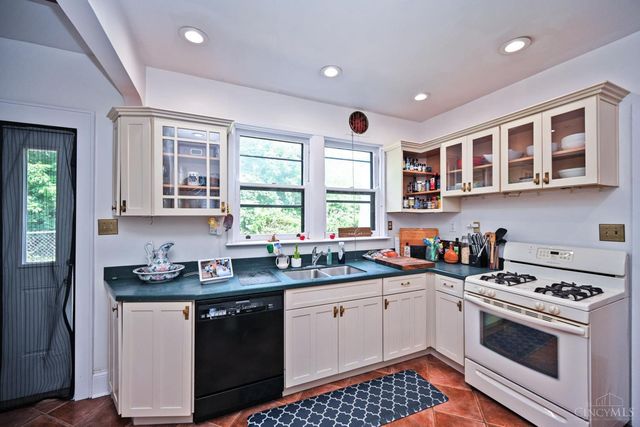 720 Red Bud Avenue, Cincinnati, OH 45229