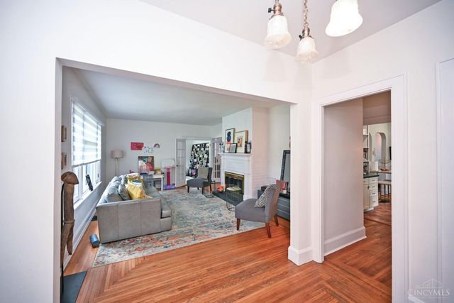720 Red Bud Avenue, Cincinnati, OH 45229