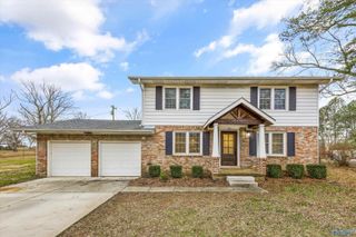 702 Hereford Drive, Athens, AL 35611