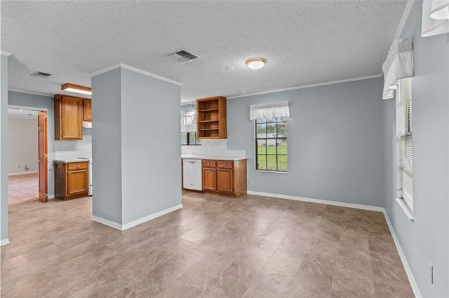 4848 Wickwillow, Alvin, TX 77511