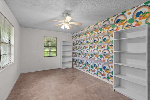 4848 Wickwillow, Alvin, TX 77511