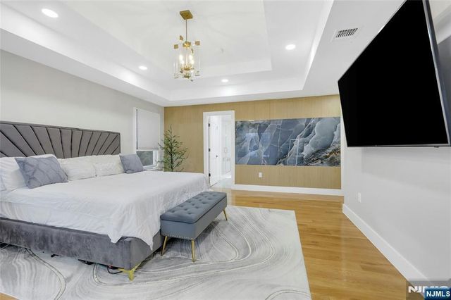 478 Luhmann Drive, New Milford, NJ 07646