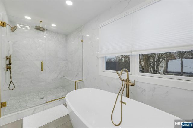 478 Luhmann Drive, New Milford, NJ 07646