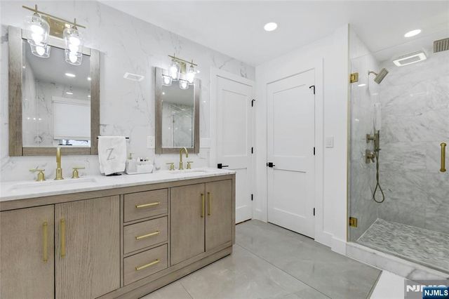 478 Luhmann Drive, New Milford, NJ 07646