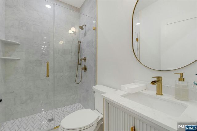 478 Luhmann Drive, New Milford, NJ 07646